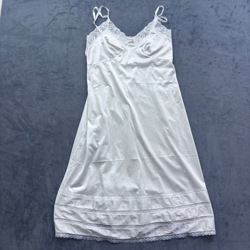 Adonna Cream White Lace Trim Full Slip Antron III Nylon Size 40 Sleepwear